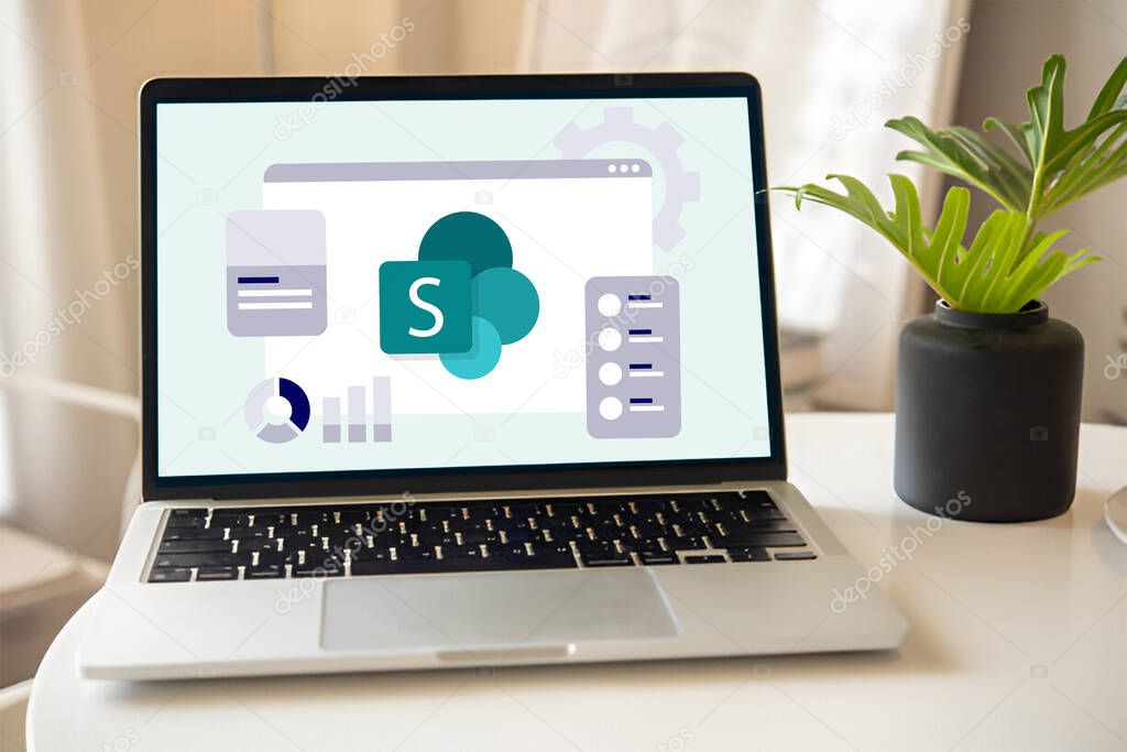 Monitoring dashboard with uptime graph